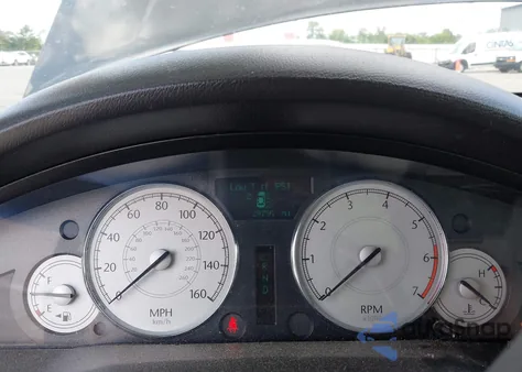 2006 Chrysler 300 из США, поврежденный, VIN 2C3KA63H56H435373